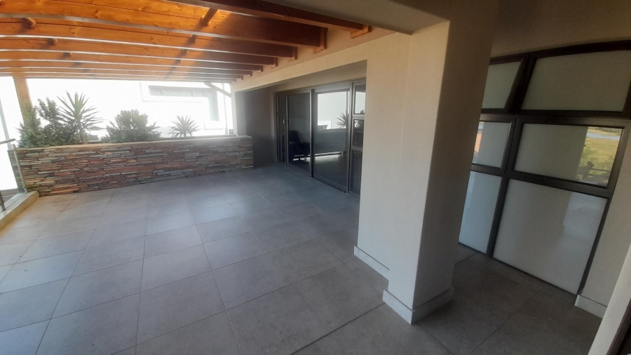 6 Bedroom Property for Sale in Birdwood Estate North West